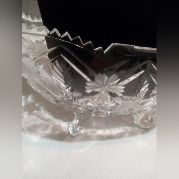 Bohemian Cut Glass Lead Crystal Footed Oblong Bowl Sawtooth Edge Daisy Etched - Picture 4 of 5